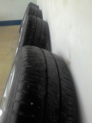 ล้อขอบ14พร้อมยาง มิสลิน