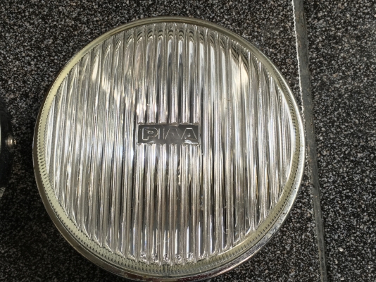 สปอตไลท์ PIAA