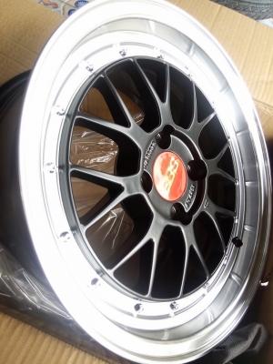 BBS LM แม็กใหม่ขอบ 15 กว้าง 7 ใส่รถ 4 รู 100 BBS LM แม็กใหม่ขอบ 15 กว้าง 7 ใส่รถ 4 รู 100