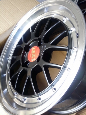 BBS LM แม็กใหม่ขอบ 15 กว้าง 7 ใส่รถ 4 รู 100 BBS LM แม็กใหม่ขอบ 15 กว้าง 7 ใส่รถ 4 รู 100