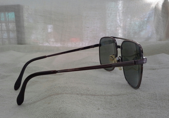 แว่นตาไททาเนียมบริสุทธิ์อันดับหนึ่งของแผ่นดิน Vintage MARUMAN TITANOS handmade in Japan