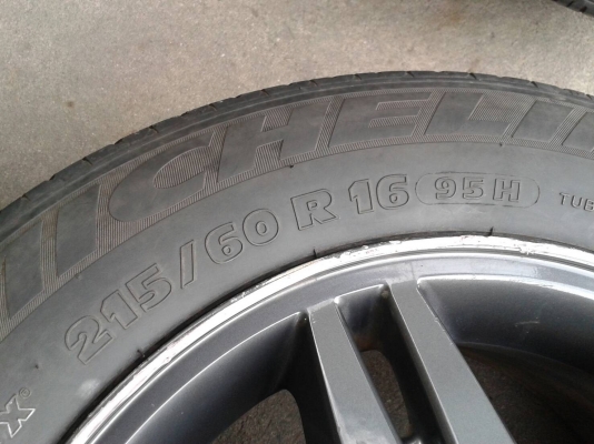 ล้ออีสุ ขอบ16นิ้ว6รู พร้อมยาง ชุดนี้ ราคา 5500 บาท