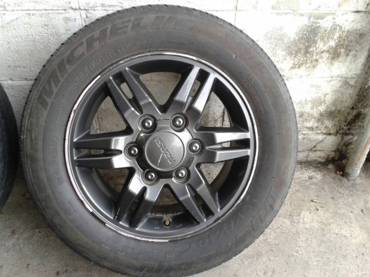 ล้ออีสุ ขอบ16นิ้ว6รู พร้อมยาง ชุดนี้ ราคา 5500 บาท