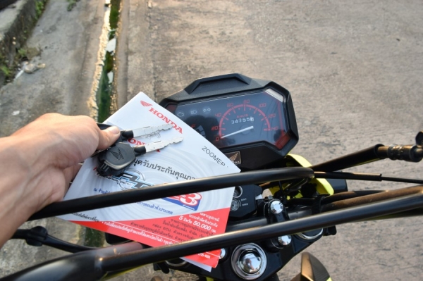 Zoomer x 2558 ตัวTop วิ่ง4000โล ไมล์ดำแดง มือเดียว ชื่อผู้หญิง รถบ้านแท้