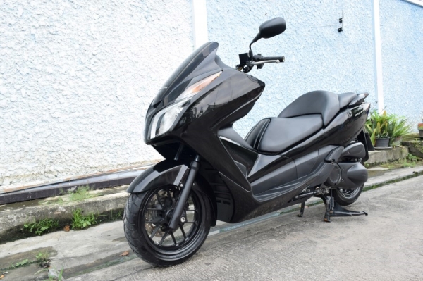 Forza300 2557 รถบ้านแท้ เล่มชุดโอนครบ ภาษีพรบถึงปี60