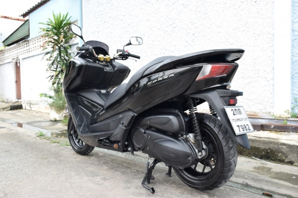 Forza300 2557 รถบ้านแท้ เล่มชุดโอนครบ ภาษีพรบถึงปี60