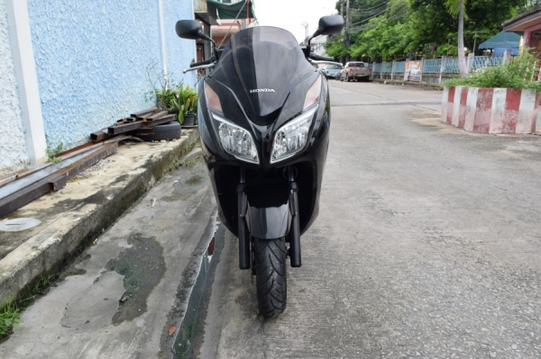 Forza300 2557 รถบ้านแท้ เล่มชุดโอนครบ ภาษีพรบถึงปี60