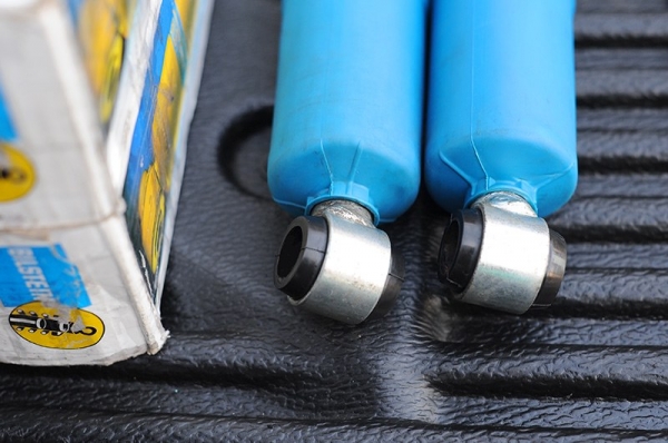 โช้ค Bilstein หู-หู 24 นิ้ว โช้ค Bilstein หู-หู 24 นิ้ว