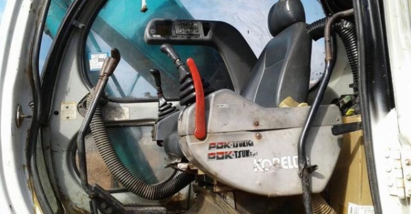ขาย!! >>> Kobelco Sk200 Mark5 <<< พร้อมใช้งาน เอกสารเล่มทะเบียน ราคา 850,000 บาท ต่อรอง