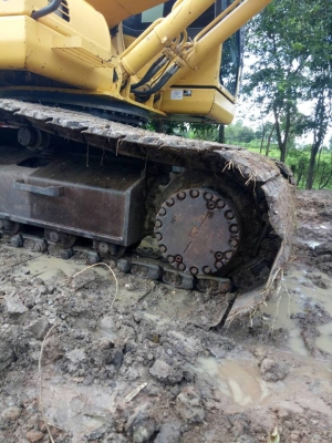 ขายรถแบคโค KOMATSU PC200-7 ใช้งาน16000ชั่วโมง ไฟฟ้าครบ เอกสารใบอินวอย ราคา1,500,000 สนใจโทร 090-8588220คุณนะ 093-3258446คุณบิว หรือเข้าดูสินค้าอื่นๆได้ที่ www.narong2truck.com หรือ www.truck.in.th/498 หรือเพจFacebook ณรงค์ ซื้อขายรถมือสอง (เว็บไซต์ส่วนตัว