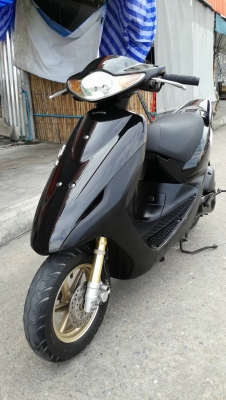 Honda Z4 50cc 4-จังหวะ สีดำ Honda Z4 50cc 4-จังหวะ สีดำ