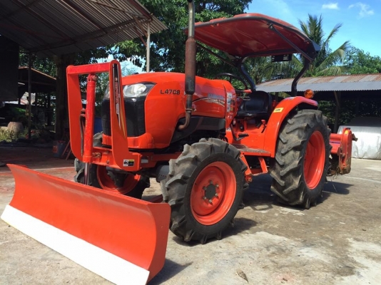 ขายรถไถคูโบต้า L4708SP สภาพสวยๆ ใช้งานน้อยทำงาน 700 ชัวโมง อุปกรณ์ใบมีดดันดินหน้าและโลเตอร์รีจอบหมุน ราคา 458,000 บาท สนใจติดต่อ 081-9136451 ค่ะ หรือ ขอดูรูปผ่านทาง Line:bow6451