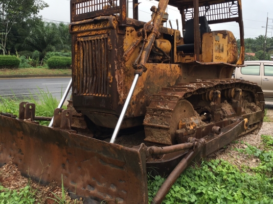 ขายรถแทรคเตอร์ KOMATSU D50A-15 ห้องเลี้ยวน้ำมัน ราคา 450000