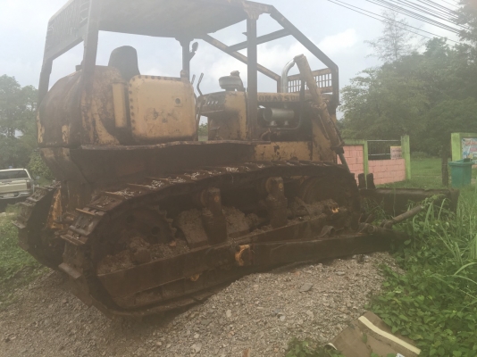 ขายรถแทรคเตอร์ KOMATSU D50A-15 ห้องเลี้ยวน้ำมัน ราคา 450000 ขายรถแทรคเตอร์ KOMATSU D50A-15 ห้องเลี้ยวน้ำมัน ราคา 450000