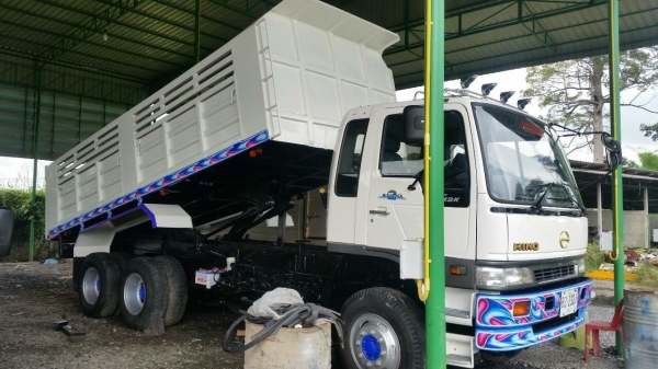 ขายรถสิบล้อดัมพ์ HINO 2K เครื่อง 240 แรง ปี 40 เครื่องเดิม เกียร์เดิม ยางใหม่ แอร์เย็น มีระบบลากพ่วง ทะเบียนพร้อม