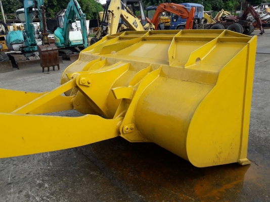 KOMATSU รุ่น WA 150 KOMATSU รุ่น WA 150
