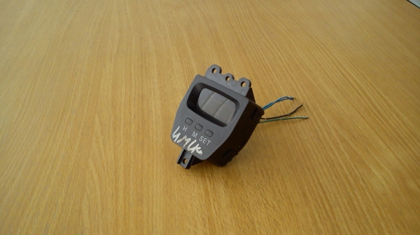 นาฬิกาดิจิตอลติดรถ Mitsubishi L400