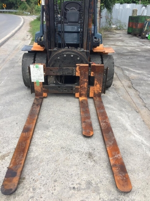 รถยก 3.5 ตัน  TOYOTA 7FD35 รถนอกเก่าญี่ปุ่น รถปี 2010 ดีเซล  เสา 4 เมตร เกียร์ออโต้