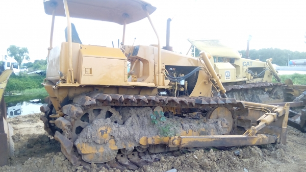 แทร็คเตอร์ CAT.D4E เกียร์ตัด เครื่องไดเรค 4E.ตัวสุดท้าย