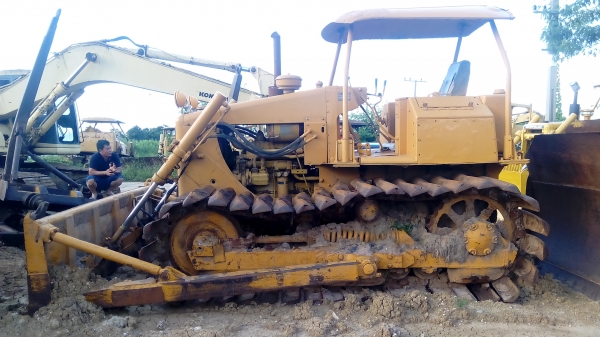 แทร็คเตอร์ CAT.D4E เกียร์ตัด เครื่องไดเรค 4E.ตัวสุดท้าย