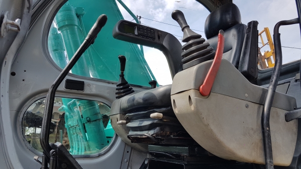 ขายด่วนรถแบคโฮKOBELCO-SK100MARK5มาร์ไฟร์ชั่วโม่งทำงานน้อยรถนอกเพื่งนำเข้ามายังไม่เคยใช้งานในเมืองไทยเลย ขายด่วนรถแบคโฮKOBELCO-SK100MARK5มาร์ไฟร์ชั่วโม่งทำงานน้อยรถนอกเพื่งนำเข้ามายังไม่เคยใช้งานในเมืองไทยเลย