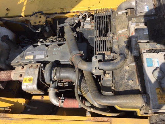 รถขุด Komatsu PC200-8 รถขุด Komatsu PC200-8