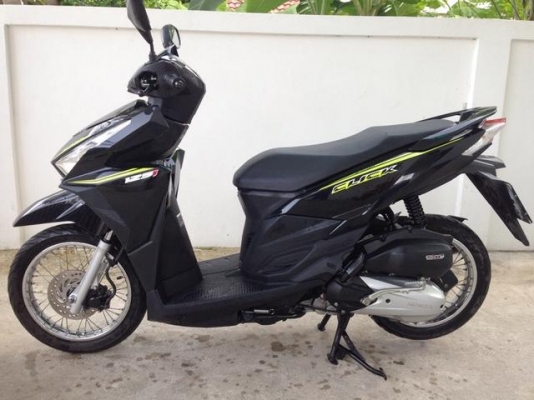 New Honda Click125i โฉมใหม่ รถ 4 เดือน สีดำ สภาพใหม่ไร้ตำหนิ Idling Stop System