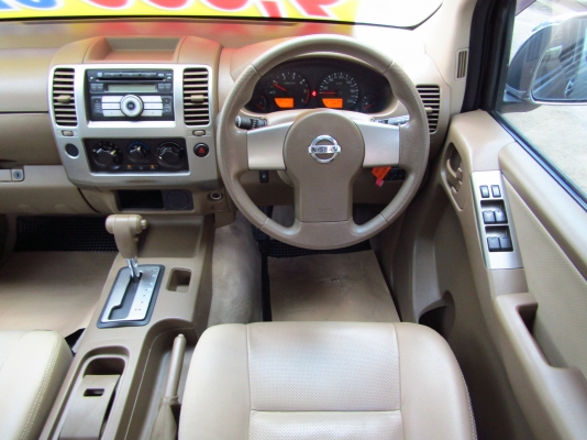 NISSAN NAVARA 2.5 CALIBRE CAB4 AT ปี 2010 NISSAN NAVARA 2.5 CALIBRE CAB4 AT ปี 2010