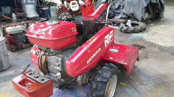 รถพรวนดิน รหัสสินค้า B3 - 16 สอบถามได้ ต่อรองได้ ขายได้ขาย พร้อมใช้งาน ราคา 15800 บาท รถพรวนดิน รหัสสินค้า B3 - 16 สอบถามได้ ต่อรองได้ ขายได้ขาย พร้อมใช้งาน ราคา 15800 บาท