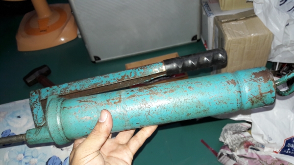 ขายกระบอกอัดจาระบี ORION Made in Sweden.มือสองสภาพดี