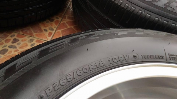 ขายล้อพร้อมยางขอบ 18