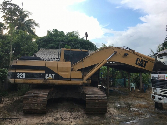 รถแบคโฮ CAT320 V2