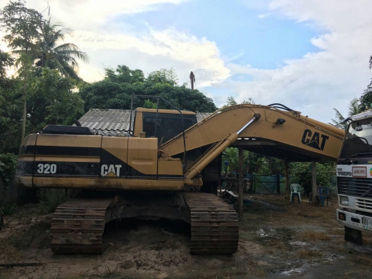 รถแบคโฮ CAT320 V2
