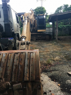 รถแบคโฮ CAT320 V2