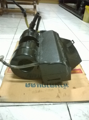 ขายตู้แอร์ E30 ยกลูก สภาพokไม่แตกหัก สายไฟครบ ราคา1500 โทร0924462525โส กทม