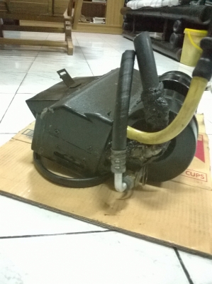 ขายตู้แอร์ E30 ยกลูก สภาพokไม่แตกหัก สายไฟครบ ราคา1500 โทร0924462525โส กทม