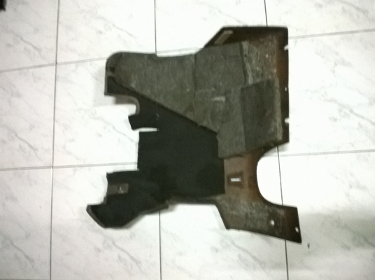 ขายแผงปิดใต้พวงมาลัยหน้า E30 สภาพok ราคา1200 โทร0924462525โส กทม