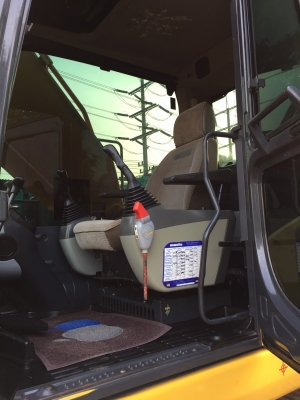 ขายด่วน!! Komatsu  PC200-8MO ไมล์ ชม.5,000 สภาพสวยค่ะ