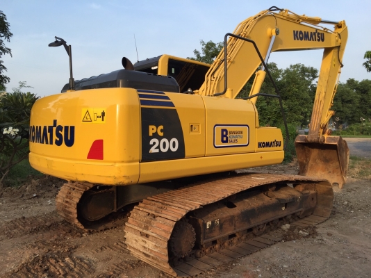 ขายด่วน!! Komatsu  PC200-8MO ไมล์ ชม.5,000 สภาพสวยค่ะ