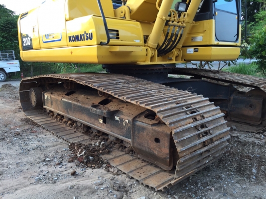 ขายด่วน!! Komatsu  PC200-8MO ไมล์ ชม.5,000 สภาพสวยค่ะ
