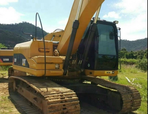 ขายด่วน!! Cat 320D ไมล์ 7,000 สภาพสวยค่ะ