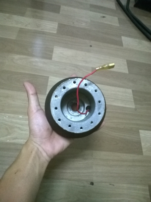 ขายคอใส่พวงมาลัยแต่ง E30 สภาพใหม่  ราคา800 โทร0924462525โส กทม