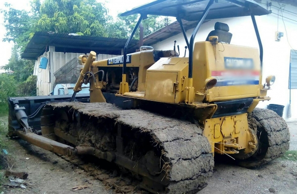 แทร็คเตอร์ CAT D5E เกียร์ตัด เอกสารสัญญาซื้อ-ขาย แทร็คเตอร์ CAT D5E เกียร์ตัด เอกสารสัญญาซื้อ-ขาย