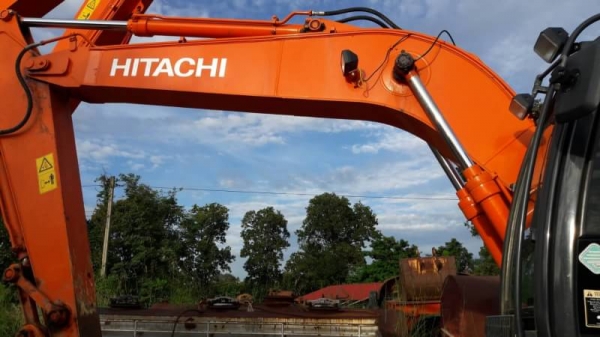 ขายดาวน์ 590,000 HITACHI ZX160LC-5G ทำงานน้อย 1,863 ชม.ส่งต่ออีก 36 งวดๆละ 61,000 ฿.(บ.ฮิตาชิ) สภาพสวยเหมือนใหม่(ร้อยเอ็ด) 090-772-3710 090-772-3708