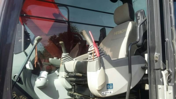 ขายดาวน์ 590,000 HITACHI ZX160LC-5G ทำงานน้อย 1,863 ชม.ส่งต่ออีก 36 งวดๆละ 61,000 ฿.(บ.ฮิตาชิ) สภาพสวยเหมือนใหม่(ร้อยเอ็ด) 090-772-3710 090-772-3708