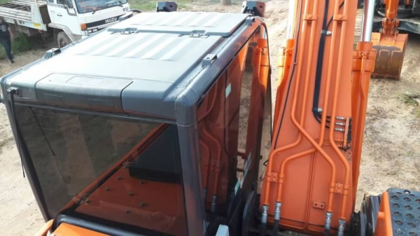 ขายดาวน์ 590,000 HITACHI ZX160LC-5G ทำงานน้อย 1,863 ชม.ส่งต่ออีก 36 งวดๆละ 61,000 ฿.(บ.ฮิตาชิ) สภาพสวยเหมือนใหม่(ร้อยเอ็ด) 090-772-3710 090-772-3708