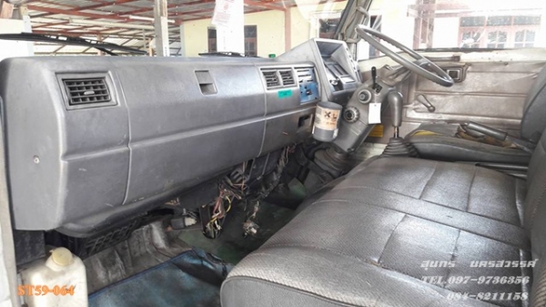 ขายด่วน รถบรรทุก 6 ล้อ HINO FC2W 120 แรง ตู้แห้ง 3 บาน ยาว 5.5M สภาพเดิมๆ สวย พร้อมใช้งาน ราคาสุดคุ้ม ขายด่วน รถบรรทุก 6 ล้อ HINO FC2W 120 แรง ตู้แห้ง 3 บาน ยาว 5.5M สภาพเดิมๆ สวย พร้อมใช้งาน ราคาสุดคุ้ม