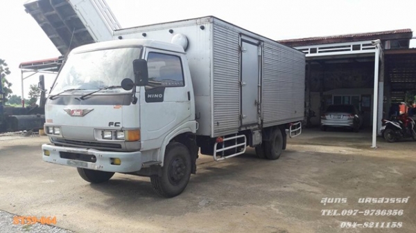 ขายด่วน รถบรรทุก 6 ล้อ HINO FC2W 120 แรง ตู้แห้ง 3 บาน ยาว 5.5M สภาพเดิมๆ สวย พร้อมใช้งาน ราคาสุดคุ้ม ขายด่วน รถบรรทุก 6 ล้อ HINO FC2W 120 แรง ตู้แห้ง 3 บาน ยาว 5.5M สภาพเดิมๆ สวย พร้อมใช้งาน ราคาสุดคุ้ม