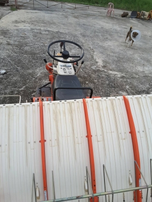 ขายรถดำนาเก่านอกแท้ๆสี่แถวสามล้อนั่งขับแต่ขายราคาเดินตาม15500 พร้อมใช้งานสะดวกประหยัดเวลา