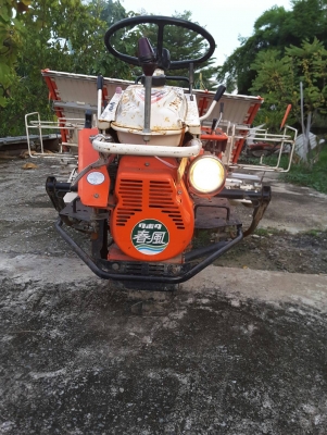 ขายรถดำนาเก่านอกแท้ๆสี่แถวสามล้อนั่งขับแต่ขายราคาเดินตาม15500 พร้อมใช้งานสะดวกประหยัดเวลา